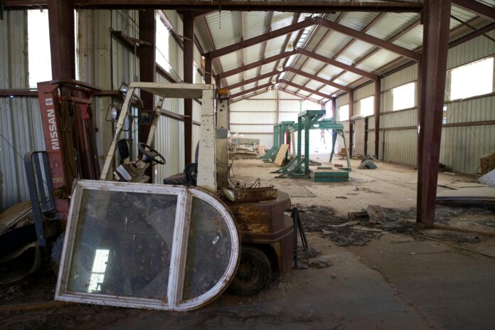Warehouse junk removal services